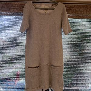 Grey cotton dress.